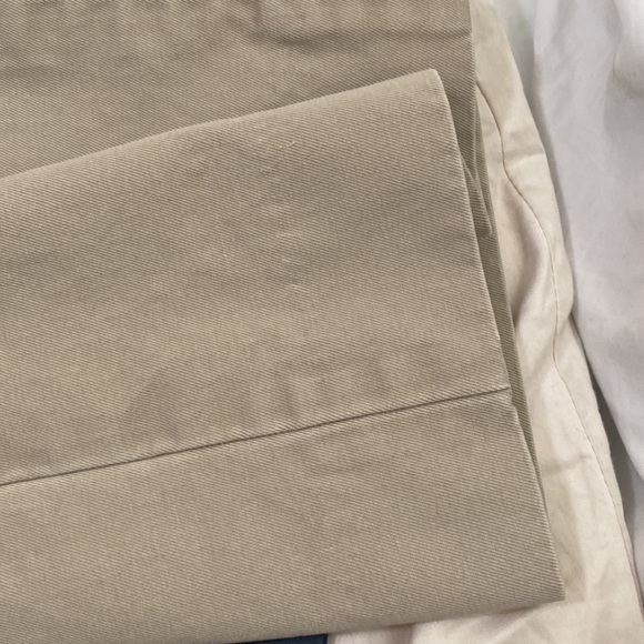 Vineyard Vines Khaki Pants - Picture 5 of 5